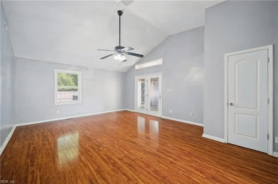 916 Hatton Street, Norfolk, VA 23523 - #3