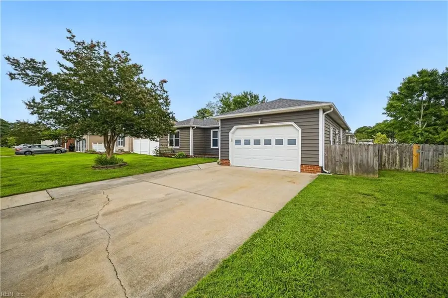 875 Dwyer Road, Virginia Beach, VA 23454 - #3
