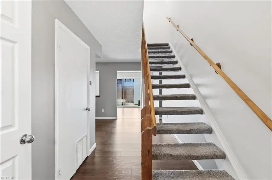 407 Chinaberry Drive, Virginia Beach, VA 23454 - #2