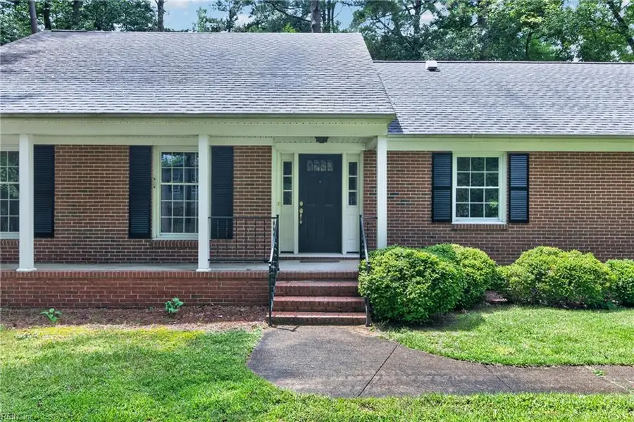 401 Piney Point Road, Yorktown, VA 23692 - #2