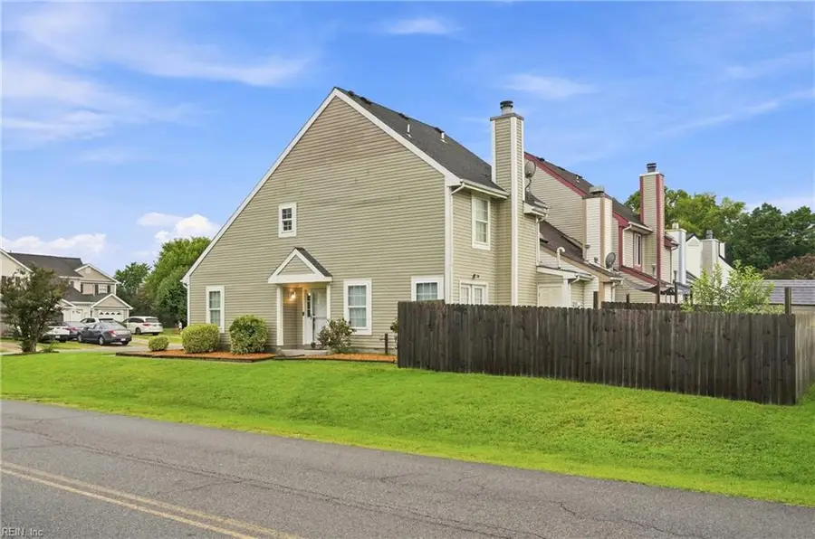 900 Pocahontas Court, Smithfield, VA 23430 - #2