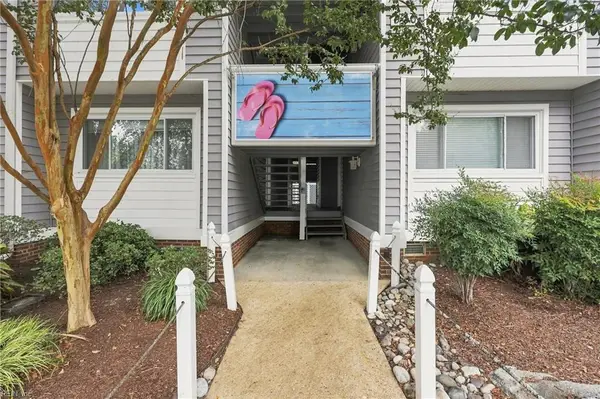 500 Ocean Trace Arch #104, Virginia Beach, VA 23451