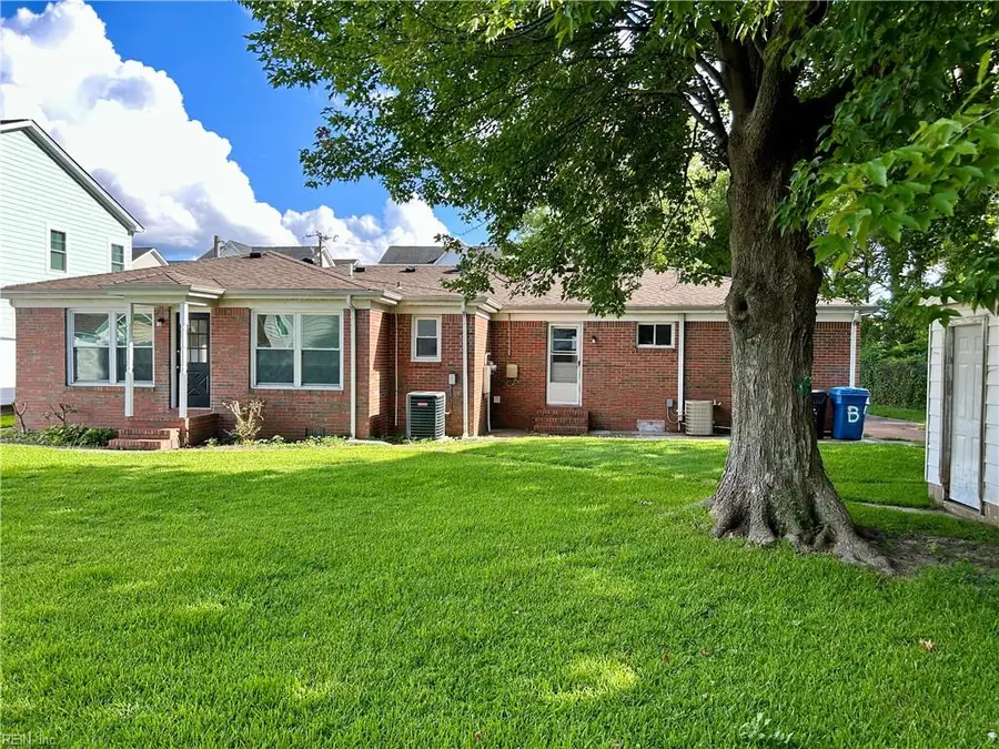 4660 Lee Avenue #A, Virginia Beach, VA 23455 - #3