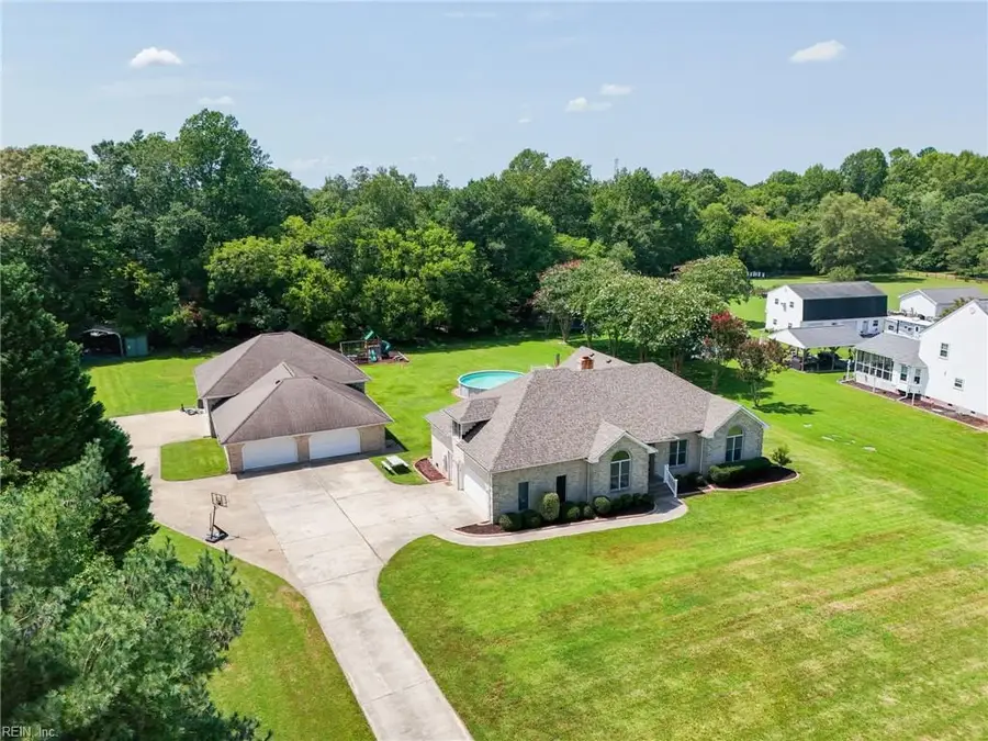 124 Holloway Drive, Smithfield, VA 23430 - #2