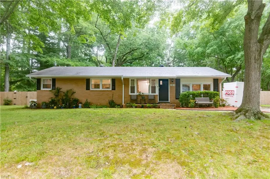 203 York Lane, Yorktown, VA 23692 - #2