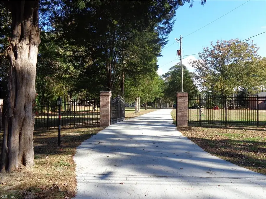 849 E Sparrow Road, Virginia Beach, VA 23464 - #2