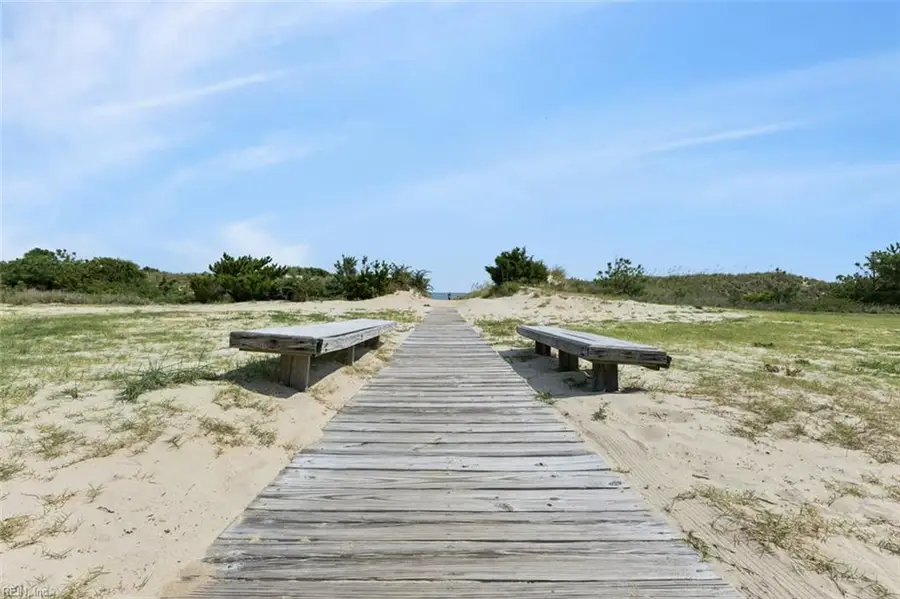 3920 Whispering Oaks Place #102, Virginia Beach, VA 23455 - #3