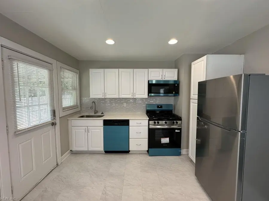136 Mapleshade Avenue, Norfolk, VA 23505 - #3