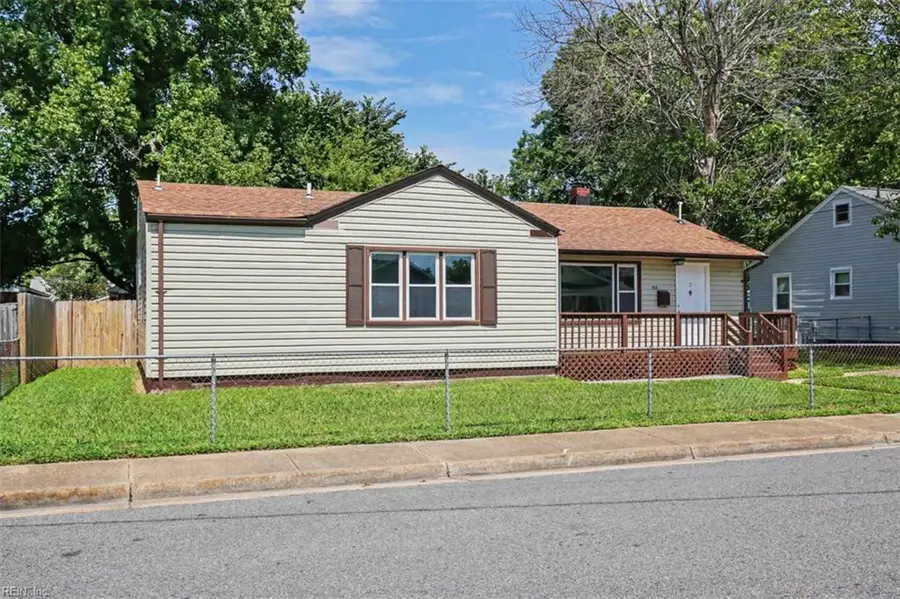 102 W Kelly Avenue, Hampton, VA 23663 - #2