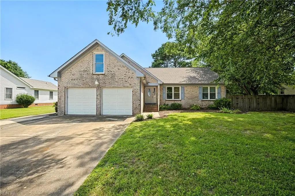 525 Queenswood Terrace, Chesapeake, VA 23322 - #1