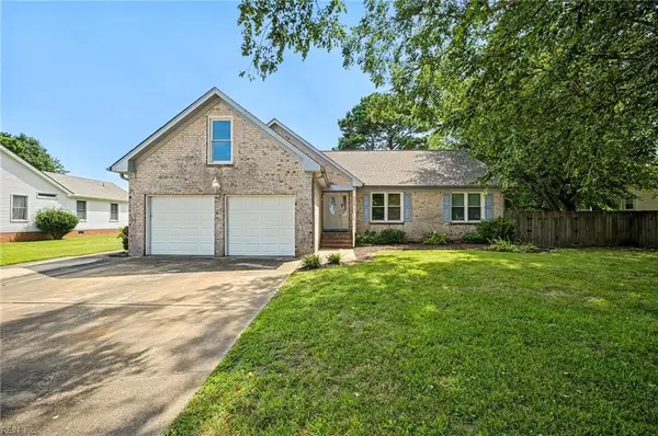 525 Queenswood Terrace, Chesapeake, VA 23322