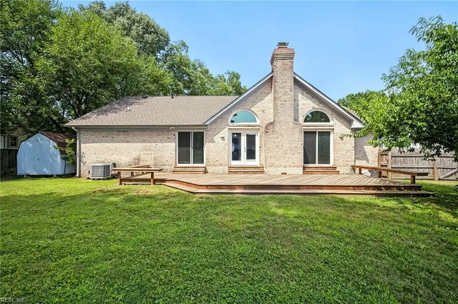 525 Queenswood Terrace, Chesapeake, VA 23322 - #3