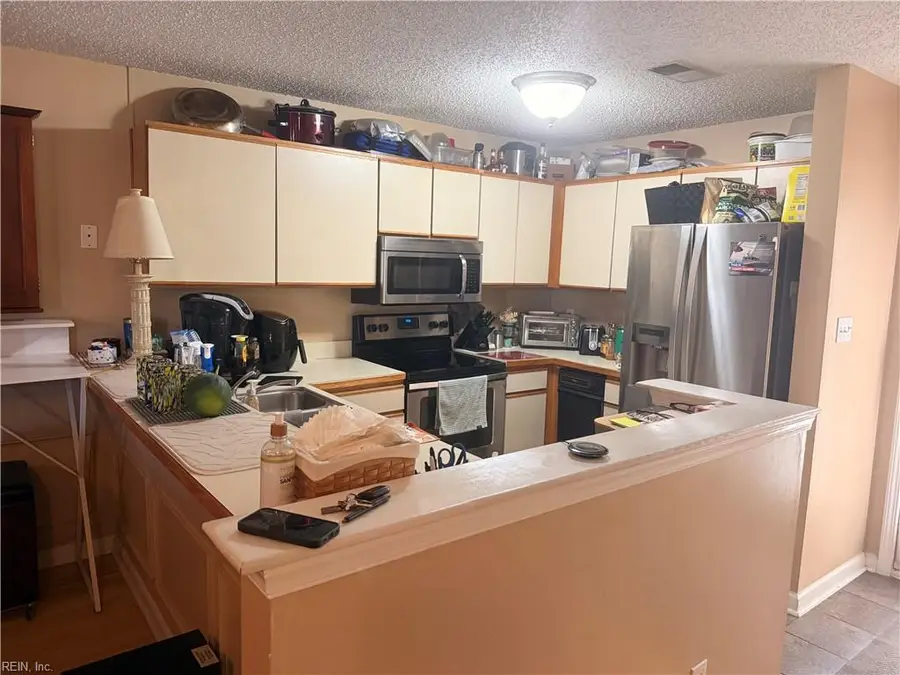 4185 Laurel Green Circle, Virginia Beach, VA 23456 - #3