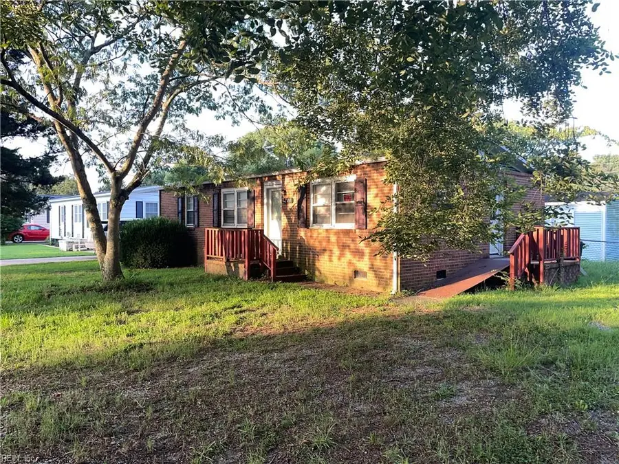200 Roosevelt Street, Franklin, VA 23851 - #3