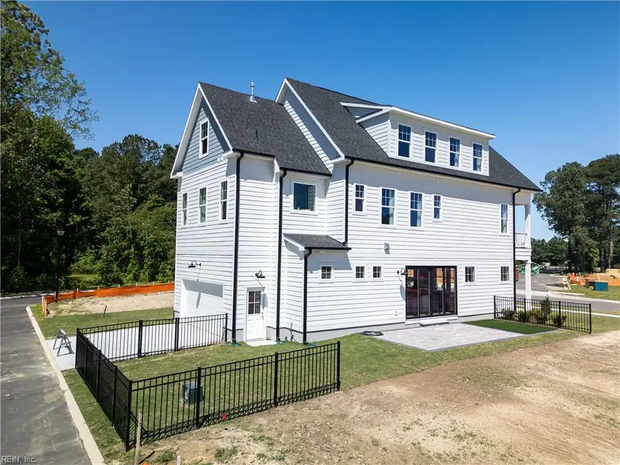 385 Scotland Lane, Chesapeake, VA 23320 - #2