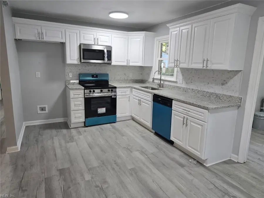 904 Mckinley Avenue, Chesapeake, VA 23324 - #2