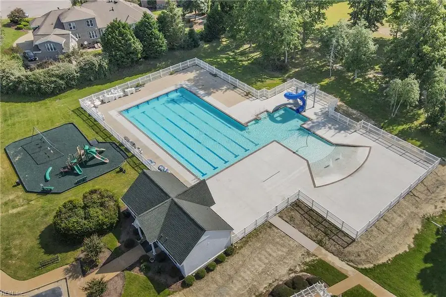212 Saint Andrews, Smithfield, VA 23430 - #2