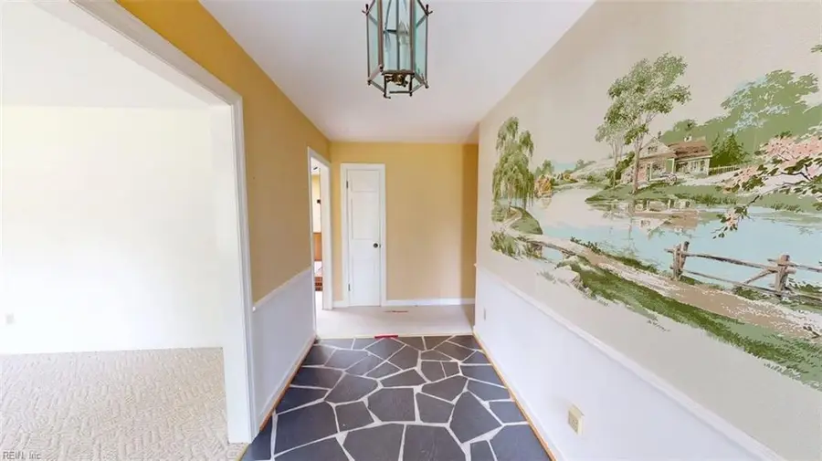 205 Meadowfield Road, Yorktown, VA 23692 - #3