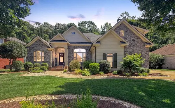 917 Redleafe Circle, Chesapeake, VA 23320