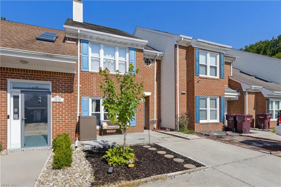 3834 Whitechapel Arch, Chesapeake, VA 23321 - #3