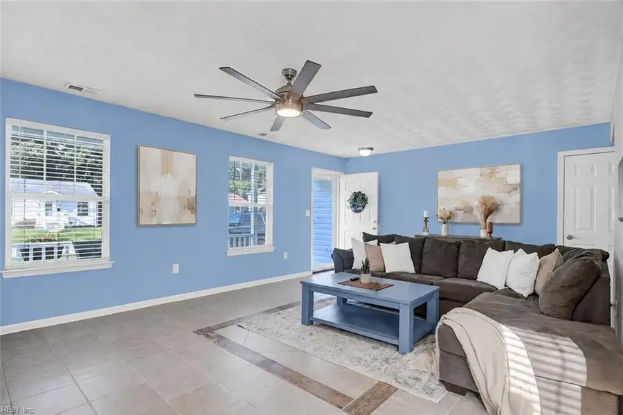 2708 Omar Street, Chesapeake, VA 23324 - #2