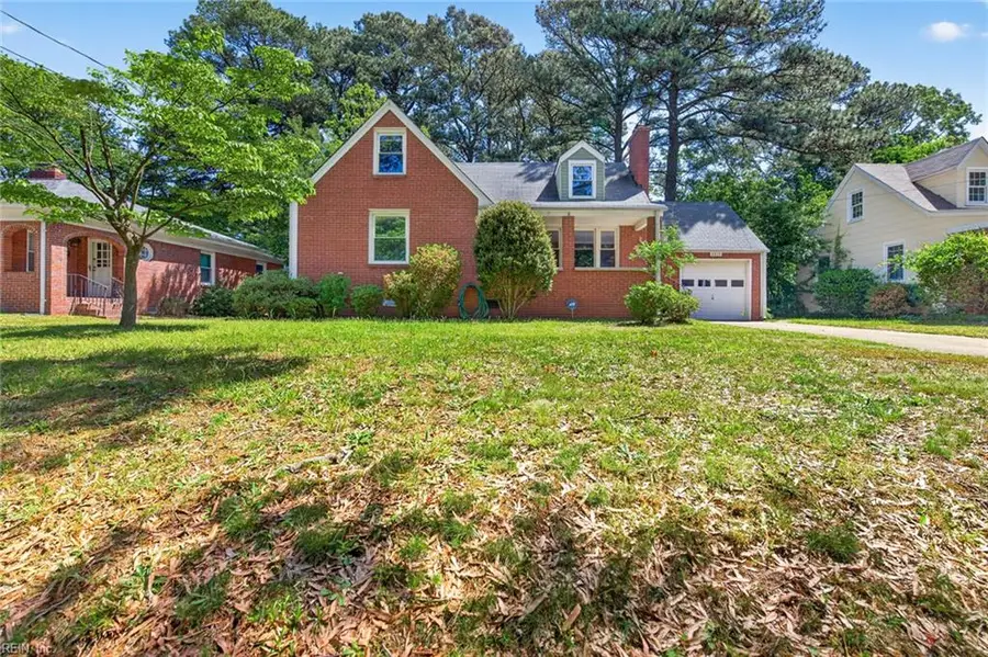 8814 Commodore Drive, Norfolk, VA 23503 - #2