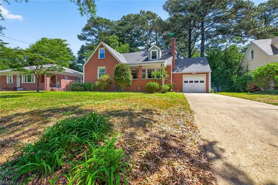 8814 Commodore Drive, Norfolk, VA 23503 - #3