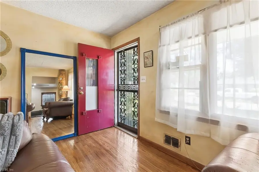 2403 Kennon Avenue, Norfolk, VA 23513 - #2