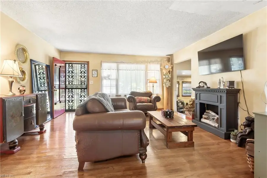 2403 Kennon Avenue, Norfolk, VA 23513 - #3