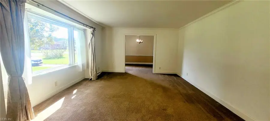 4904 Manor Avenue, Portsmouth, VA 23703 - #3