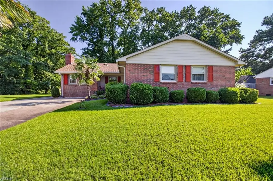 4704 Hunters Point Drive, Portsmouth, VA 23703 - #3