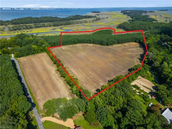 55 Ac Vellines Lane, Carrollton, VA 23314