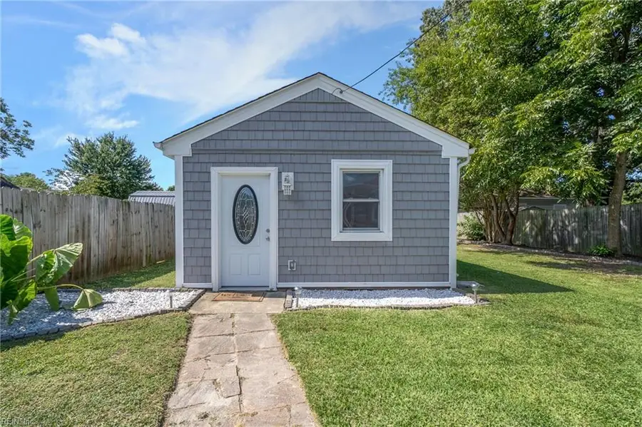 1415 Willow Avenue, Chesapeake, VA 23325 - #2