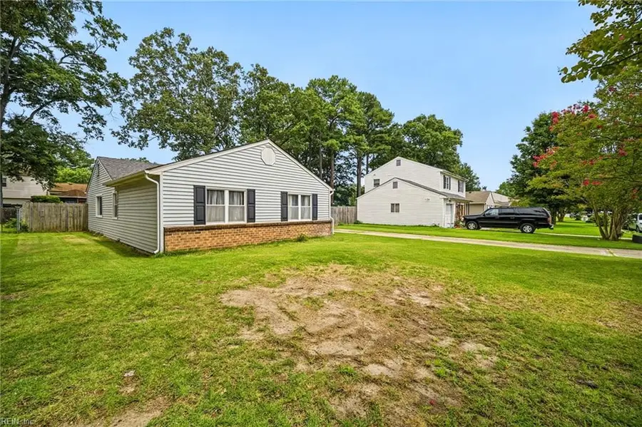3832 Old Farm Road, Portsmouth, VA 23703 - #2