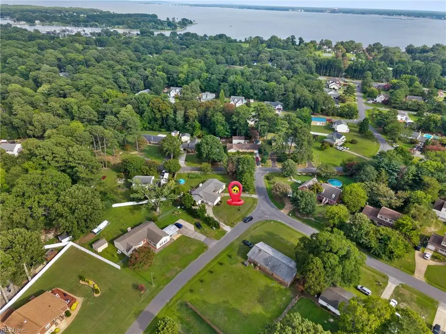 1715 Holly View Drive, Gloucester Point, VA 23062 - #3