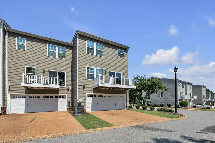 315 W Constance Road #200, Suffolk, VA 23434 - #3