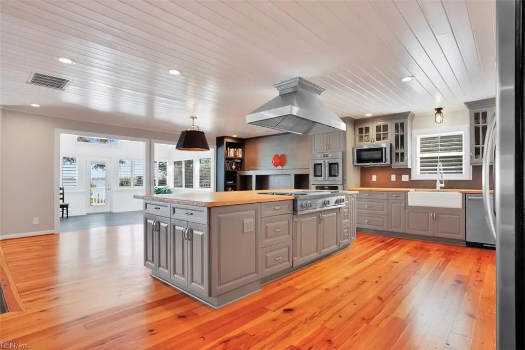 14 Eagle Point Road, Hampton, VA 23669 - #1
