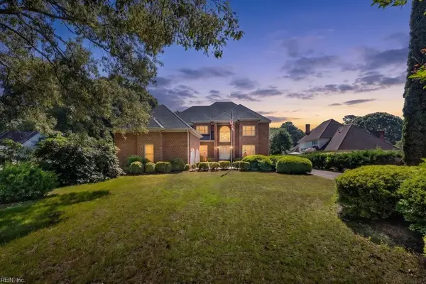 1711 Tyndall Point Road, Gloucester Point, VA 23062