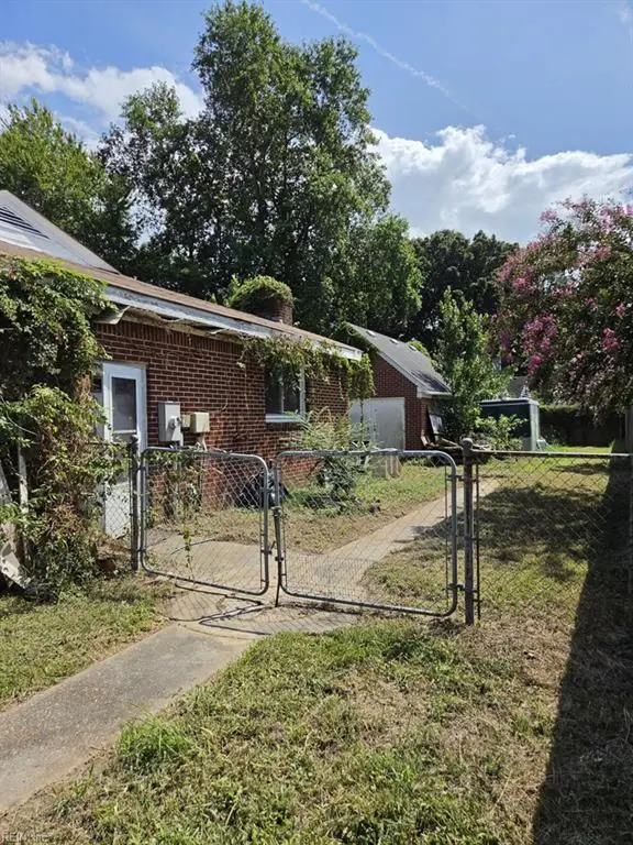 504 Mount Pleasant Rd, Chesapeake, VA 23322 - #2