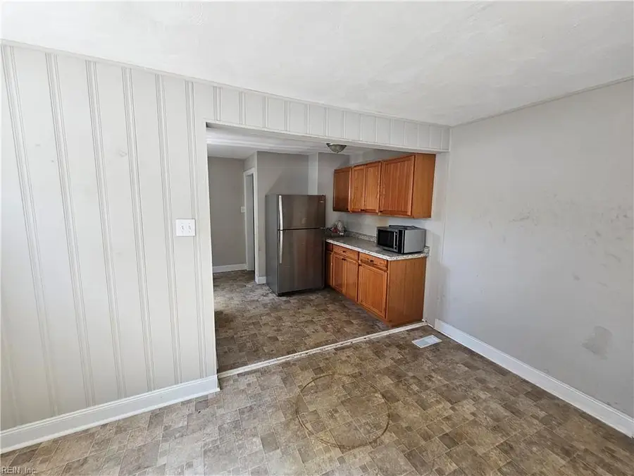 8 Fairview Circle S, Portsmouth, VA 23702 - #3