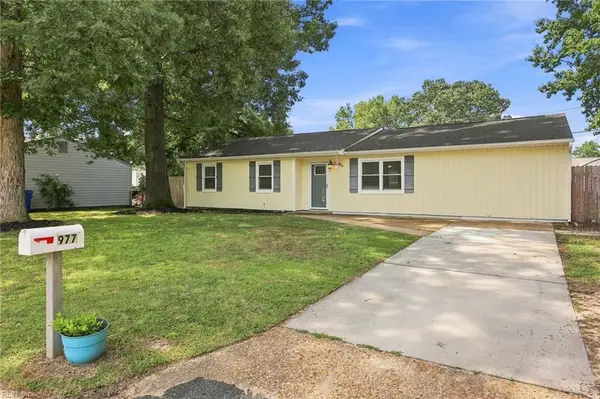977 Oak Forest Court, Virginia Beach, VA 23464