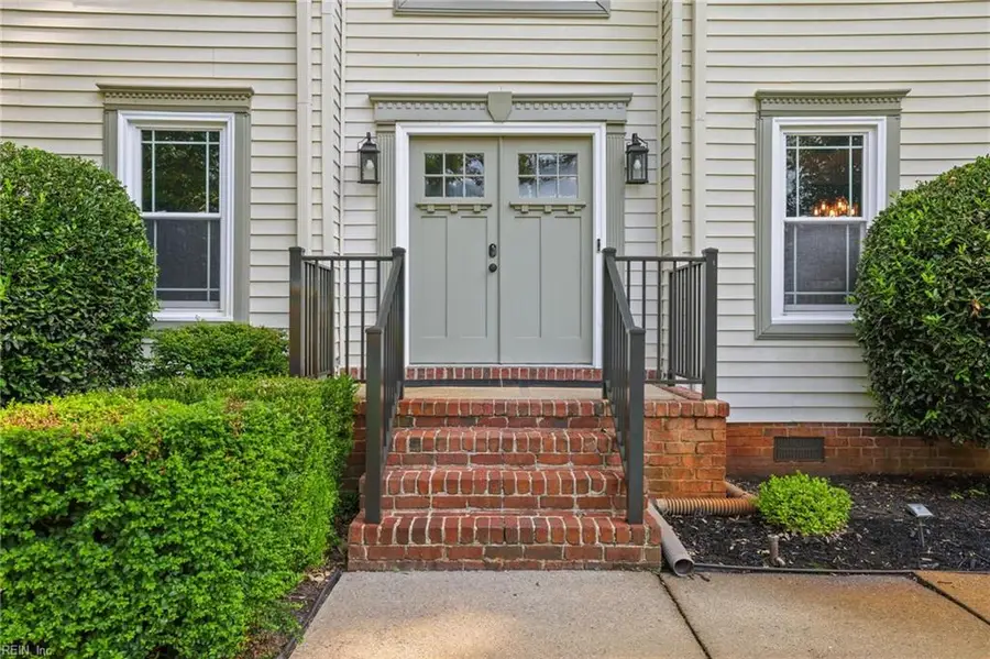 1004 Fairway Drive, Chesapeake, VA 23320 - #2