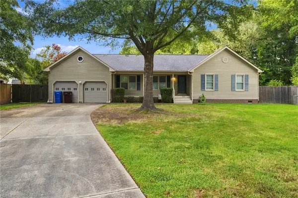 900 Saddleback Trail Court, Chesapeake, VA 23322
