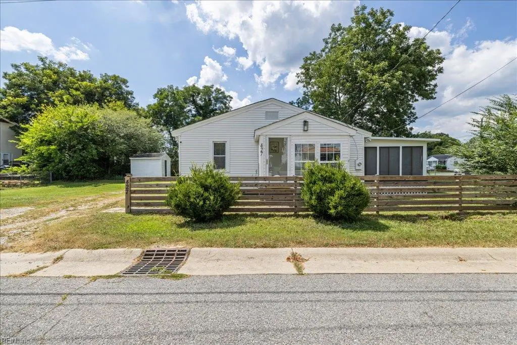427 Linden Avenue, Suffolk, VA 23434 - #1