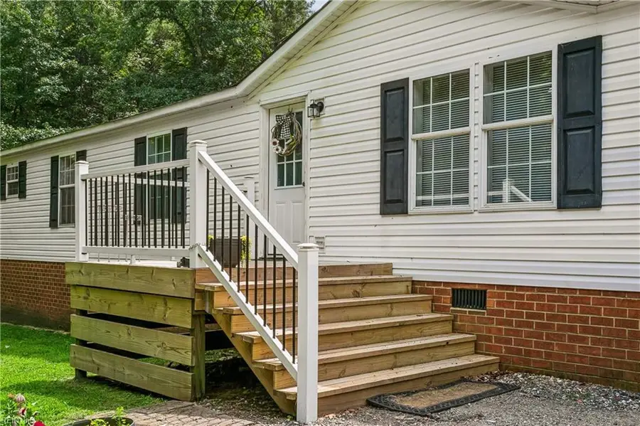 6477 Hickory Knoll Road, Gloucester, VA 23061 - #3