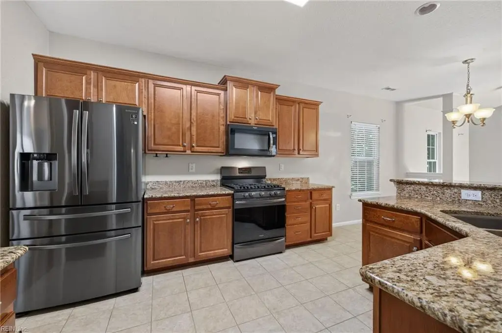 705 Creekwood Drive, Chesapeake, VA 23323 - #1