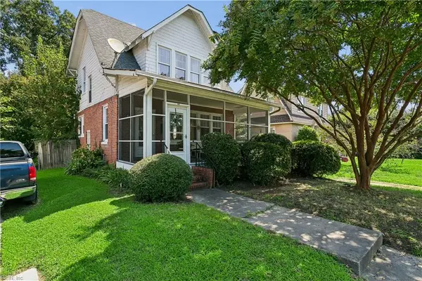 44 Cherry Avenue, Hampton, VA 23661