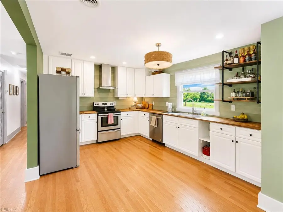 4651 Johns Point Road, Gloucester, VA 23061 - #3