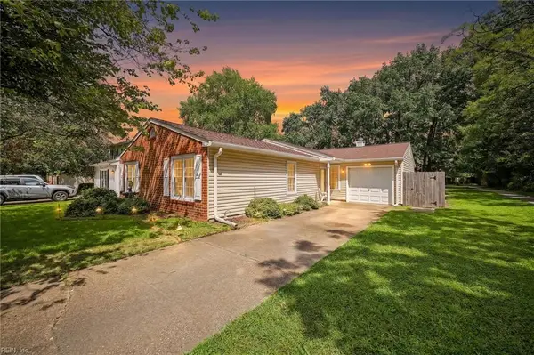 1201 Brookside Landing, Chesapeake, VA 23320