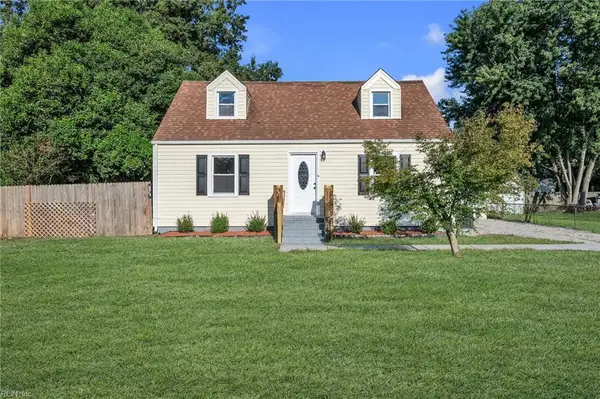 9 Maurice Avenue, Portsmouth, VA 23701